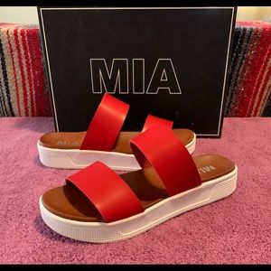 MIA - Saige platform strap sandals in Red color size 7 M New in box